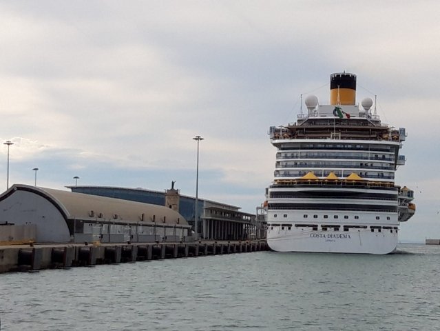 costa diadema 1